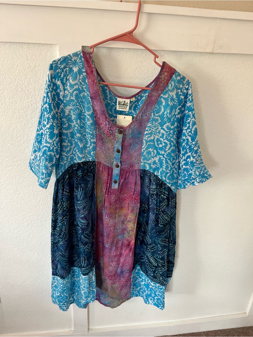 Go Fish Women's Medium Colorful Flowy Dress NWT